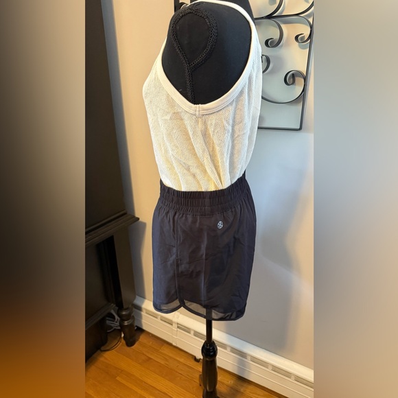 White Tank Top - Picture 4 of 7